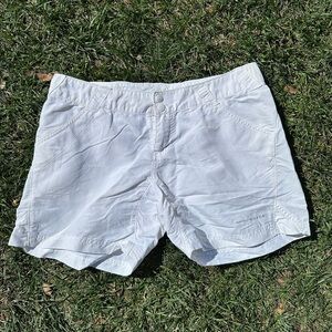 Columbia White Women's Shorts